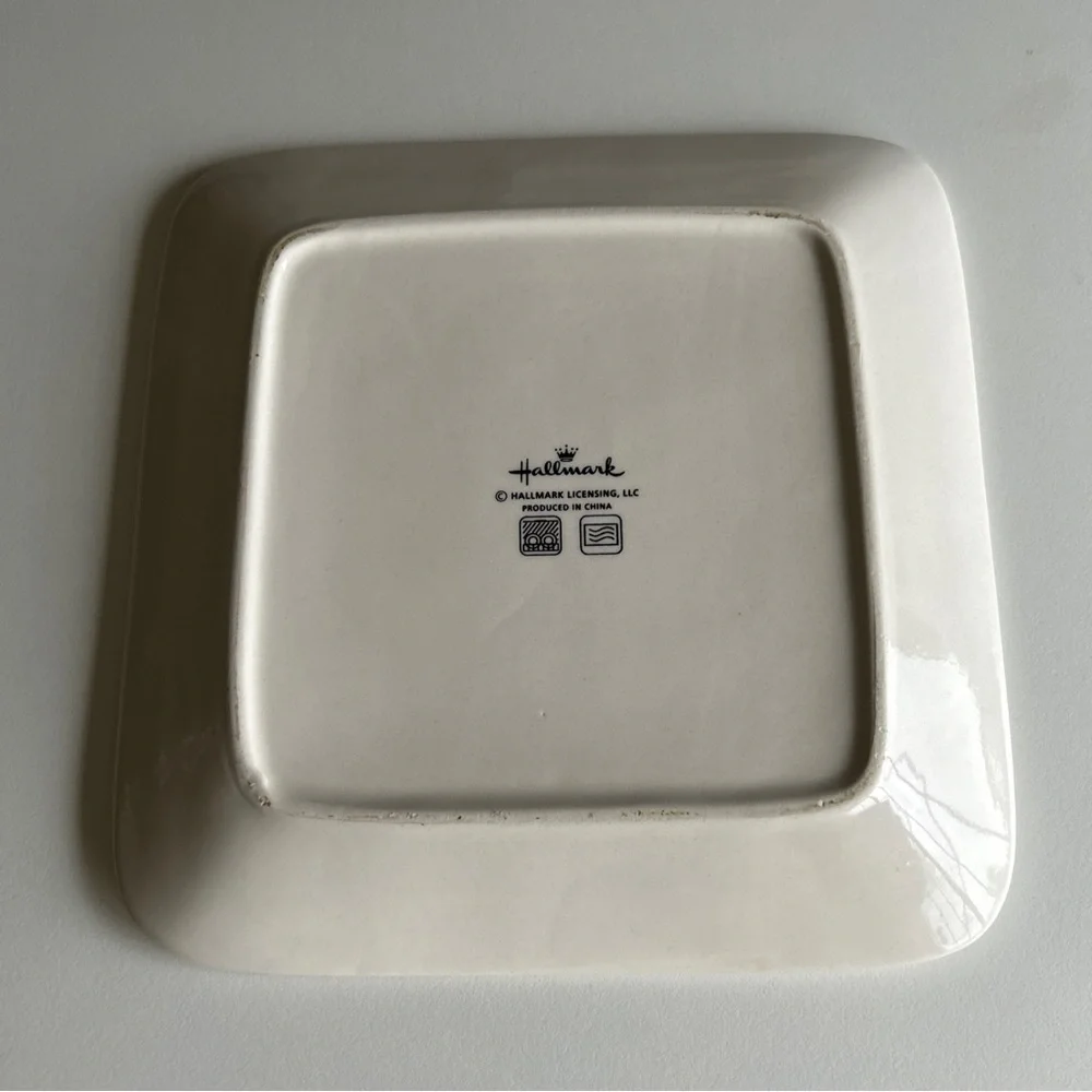 Hallmark Holiday Christmas Snowflake Candy Cookie Dish